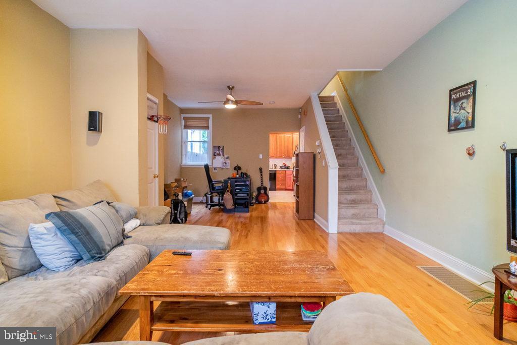 Foto principal - 3640 Calumet St