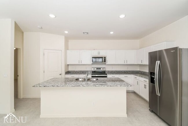 Foto del edificio - 35578 W San Capistrano Ave