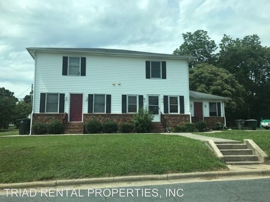 Primary Photo - 372 W Ward St