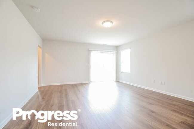 Building Photo - 715 Broadrum St