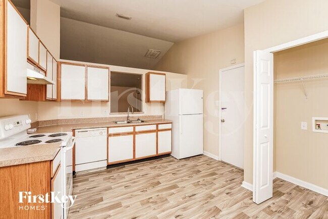 Foto del edificio - 474 Harvey Avenue Northeast