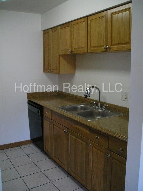 Building Photo - 9130 Tudor Dr