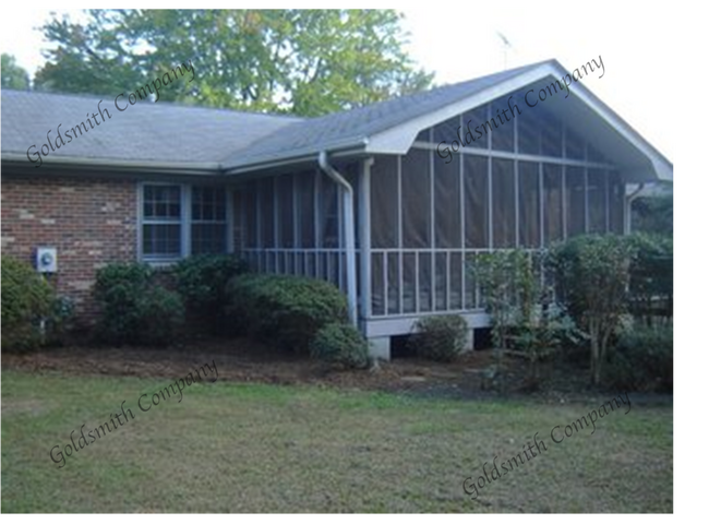 Foto del edificio - 106 Gilder Creek Dr