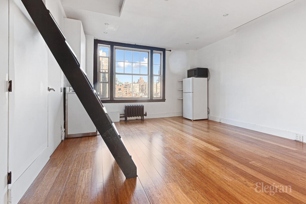 Foto principal - 170 W 74th St