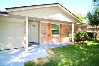 Building Photo - 405 Morningside Dr