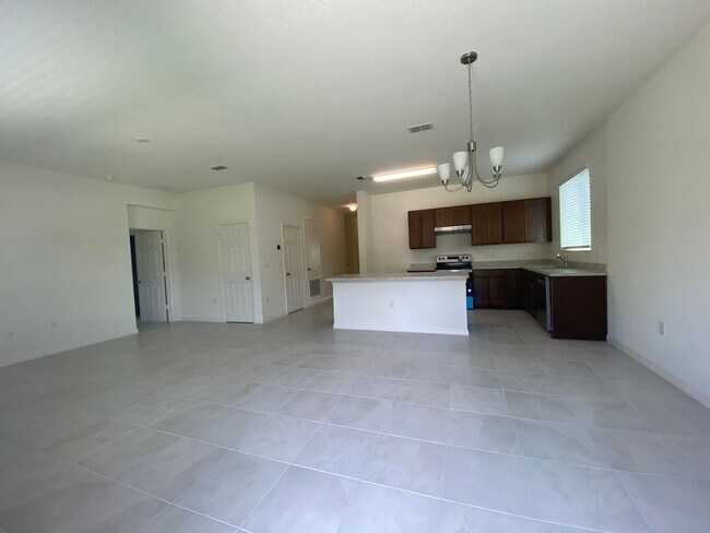 Foto del edificio - 4 br, 2 bath House - 7163 CRUZ COURT