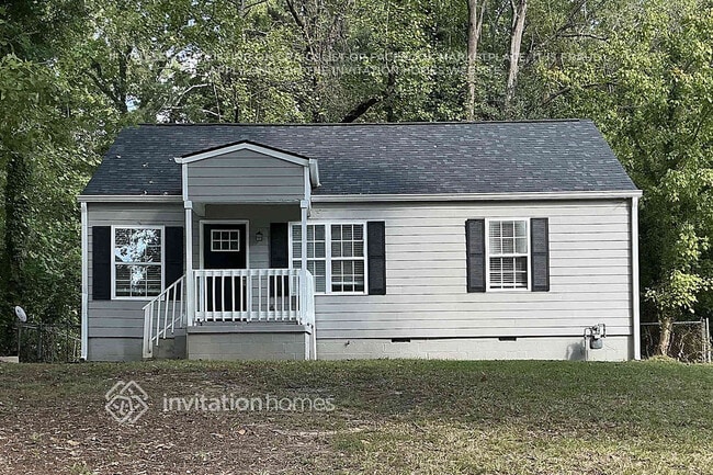Building Photo - 411 Forrest Ridge Dr NW