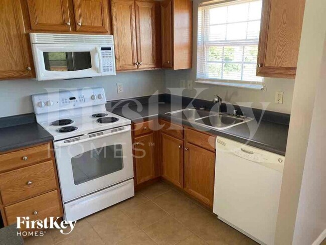 Foto del edificio - 2572 Ivan Ct