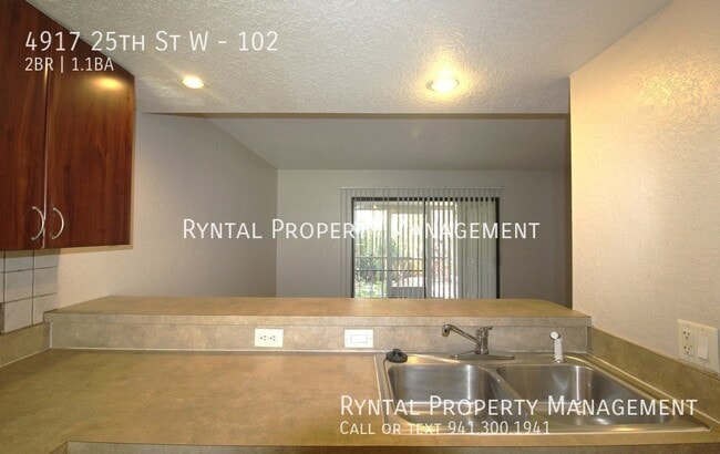 Foto del edificio - 4917 25th St W