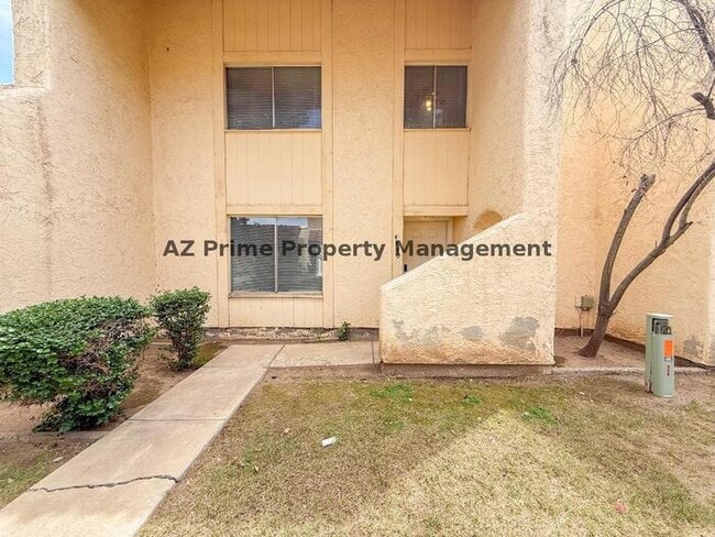 Photo - 4440 W Solano Dr N Townhome