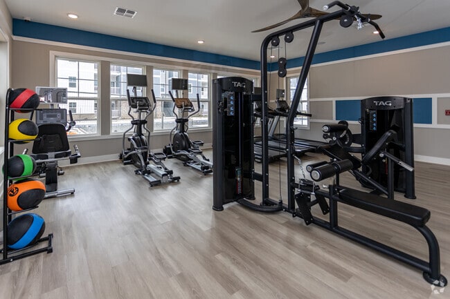 Fitness Center - Vintage Hunters Crossing Apartments