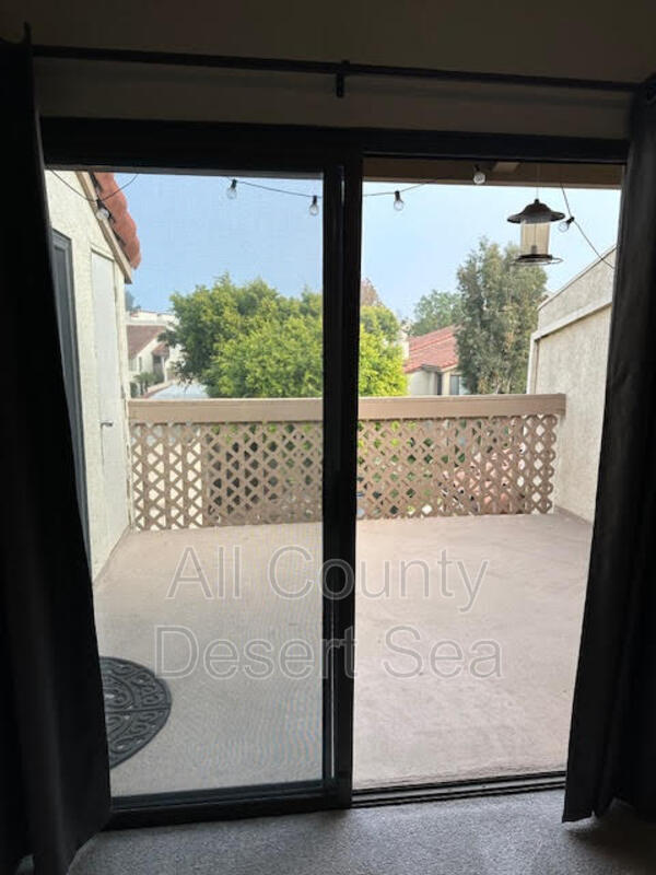Foto del edificio - 16542 Blackbeard Ln