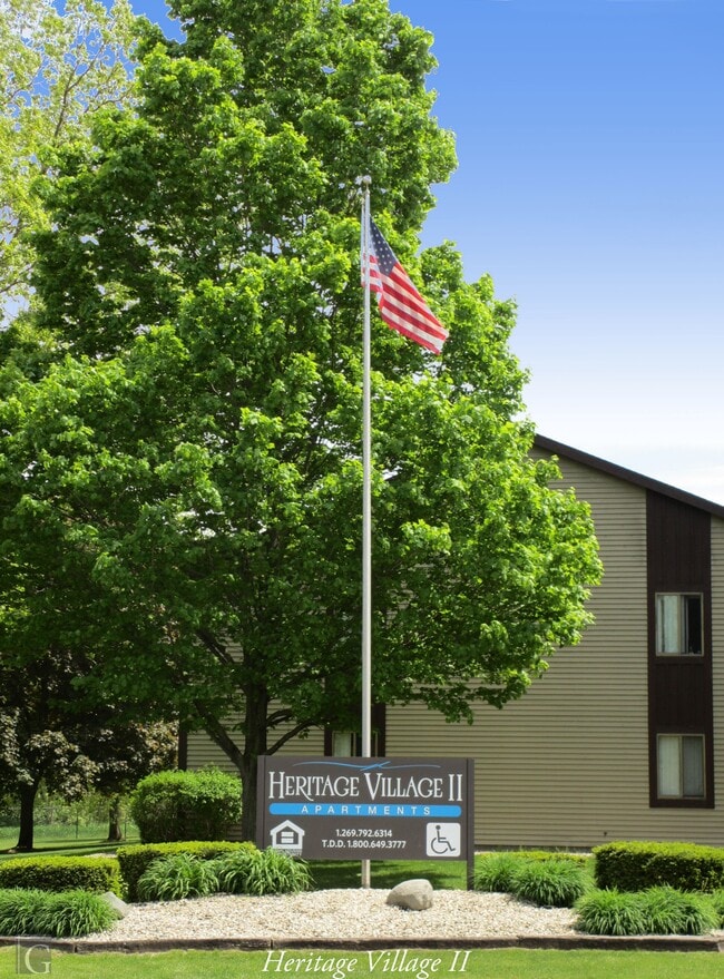 Building Photo - 424 East Elm-#424