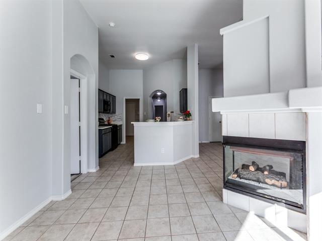 Foto del edificio - 1305 Greenbriar Ln