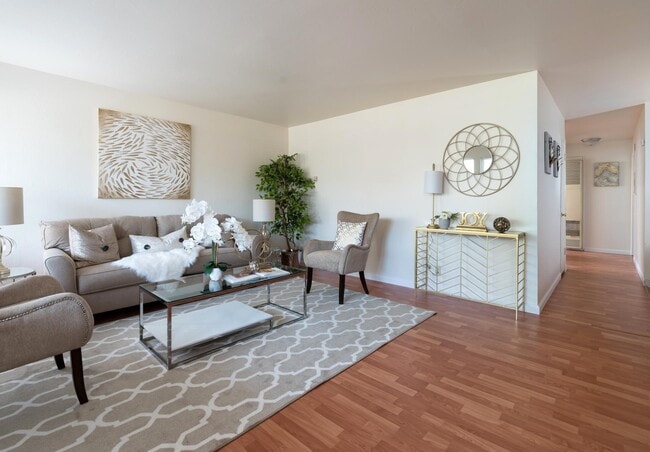 Photo - 4091 Park Center Ln Apartments