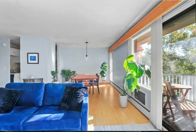 Foto del edificio - 2251 N Triphammer Rd