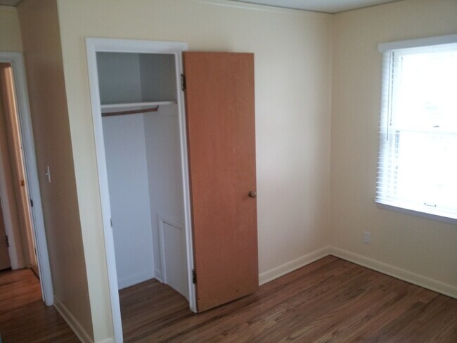 Foto del edificio - LARGE two bedroom Midtown Duplex with beau...