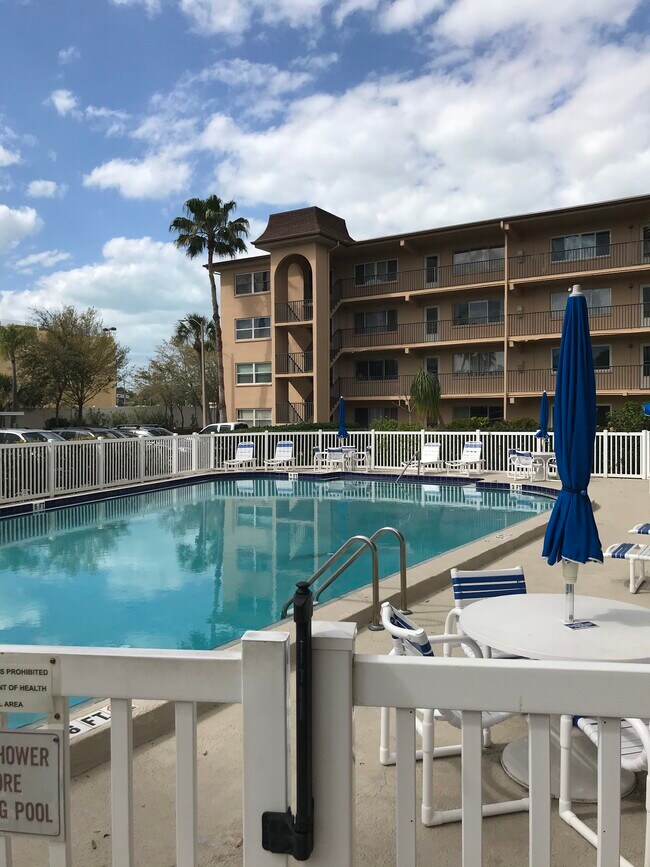 2525 West Bay Dr Unit A10, Belleair Bluffs, FL 33770 Condo for Rent