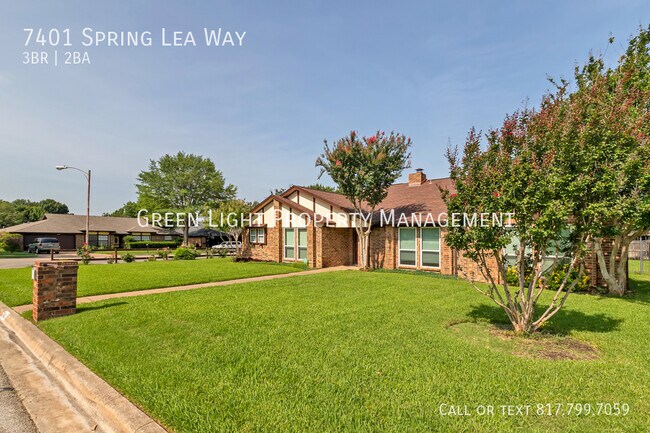 Foto del edificio - 7401 Spring Lea Way