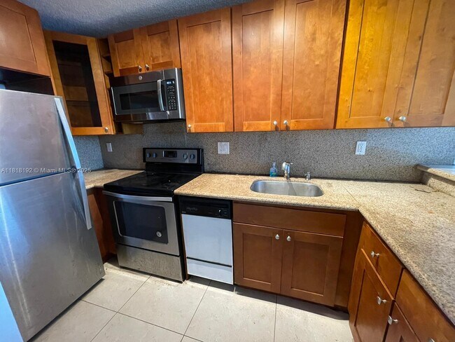 Foto del edificio - 1700 NW N River Dr