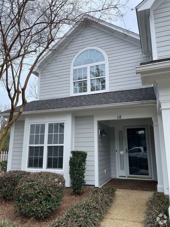 Building Photo - 6211 Wrightsville Ave