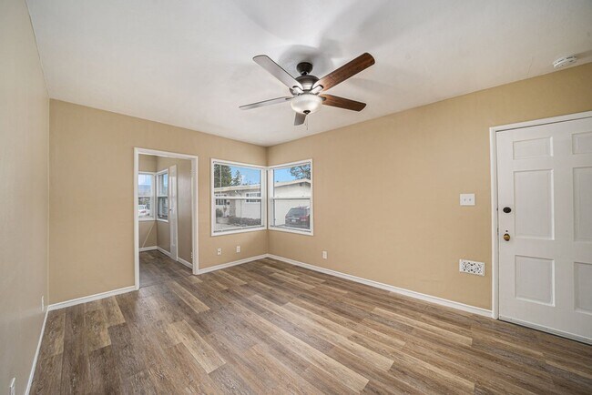 Foto del edificio - 2527 Buena Vista Ave - 1 bedroom | 1 bath ...