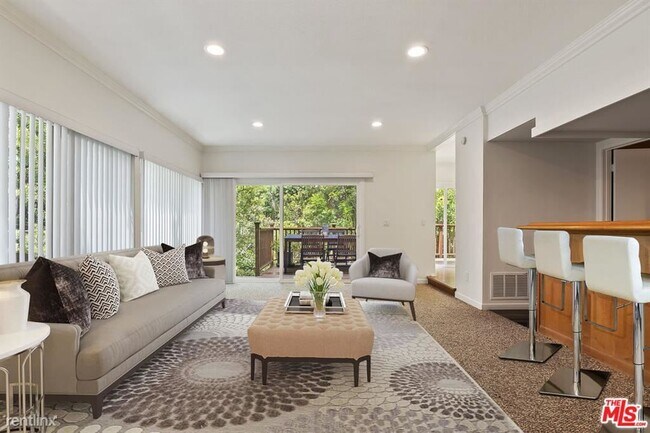 Foto del edificio - 5 br, 2.5 bath House - 2781 Woodwardia Dr