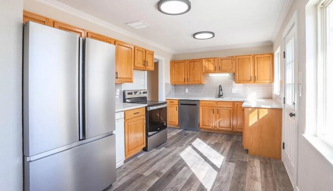 Building Photo - 2530 Cottonwood Drive