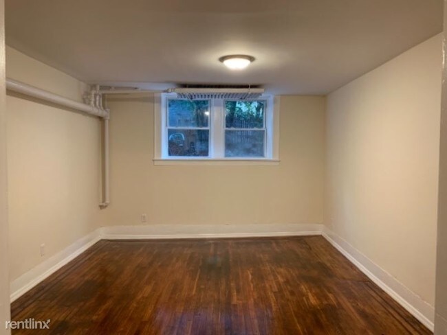 Building Photo - 1 br, 1 bath Apartment - 242 N Oraton Pkwy
