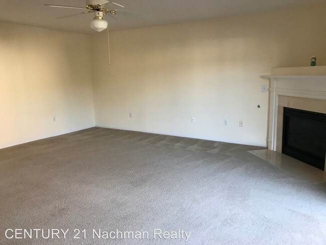 Building Photo - 3 br, 2.5 bath House - 107 White Cedar Lane