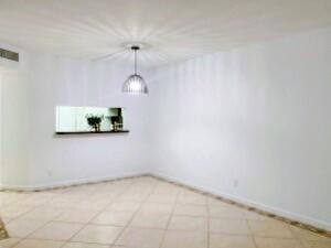 Building Photo - 8820 Royal Palm Blvd