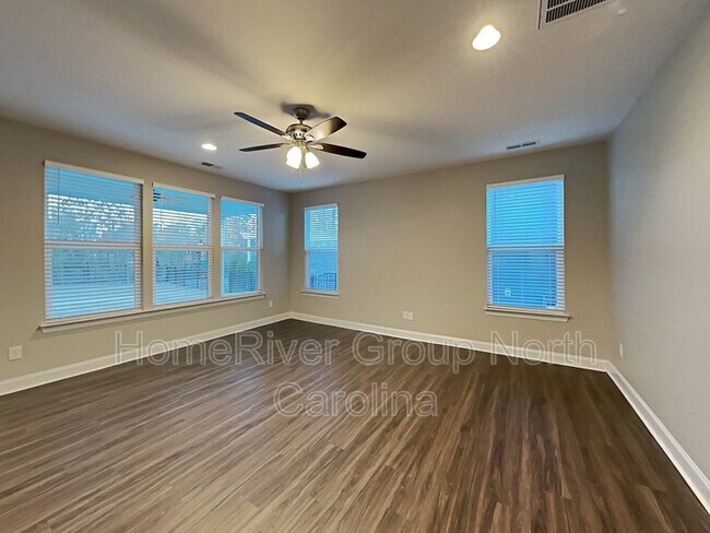Foto del edificio - 4009 Mendenhall St