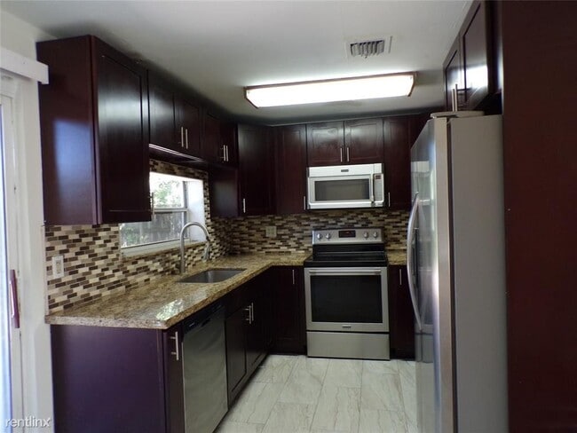 Building Photo - 4 br, 2 bath House - 5641 Freedom St 1