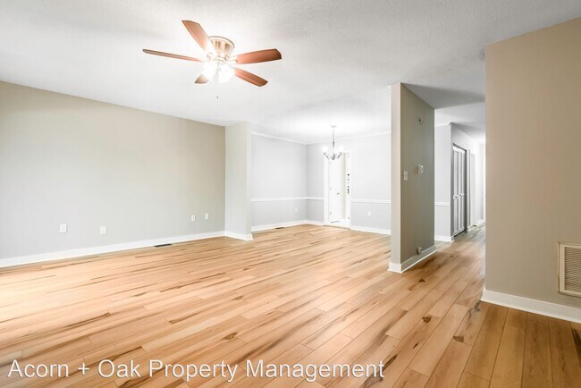 Building Photo - 2 br, 2.5 bath House - 1 Willow Bridge Drive