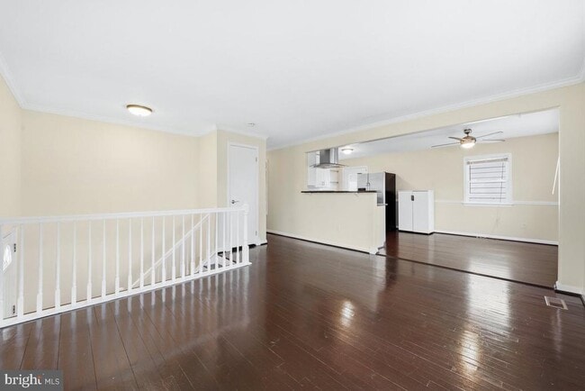 Foto del edificio - 8519 Locust Grove Dr