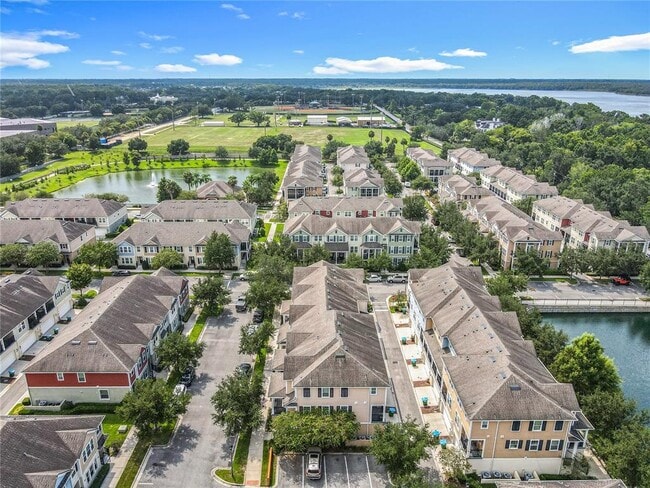 Foto del edificio - 1354 Mill Stream Ln