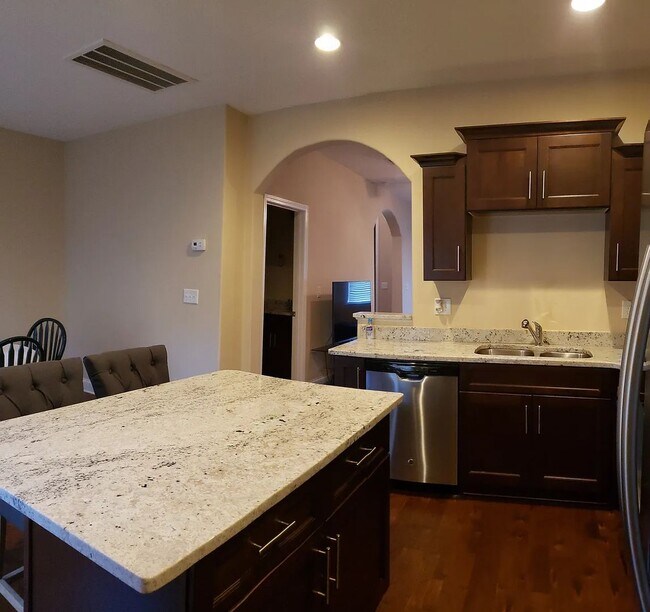 Foto del edificio - Bellevue Townhome in Harpeth Park