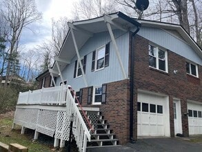 Building Photo - 190 Long John Dr