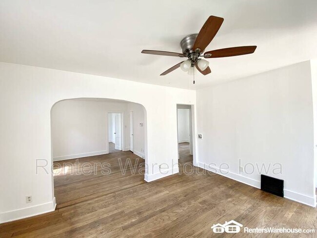 Foto del edificio - 2604 Cornell St