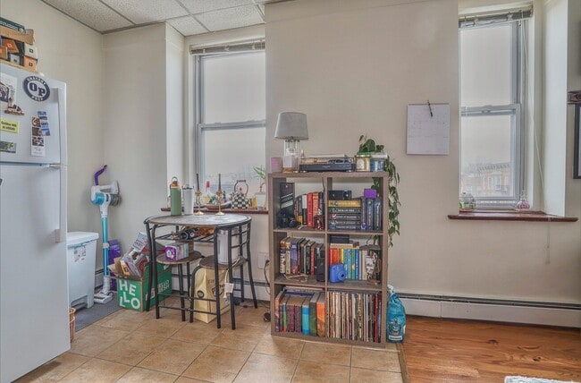 Building Photo - 939 Washington St