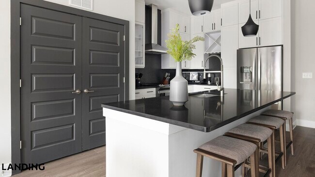 Foto del edificio - 2550 Blackmon Dr