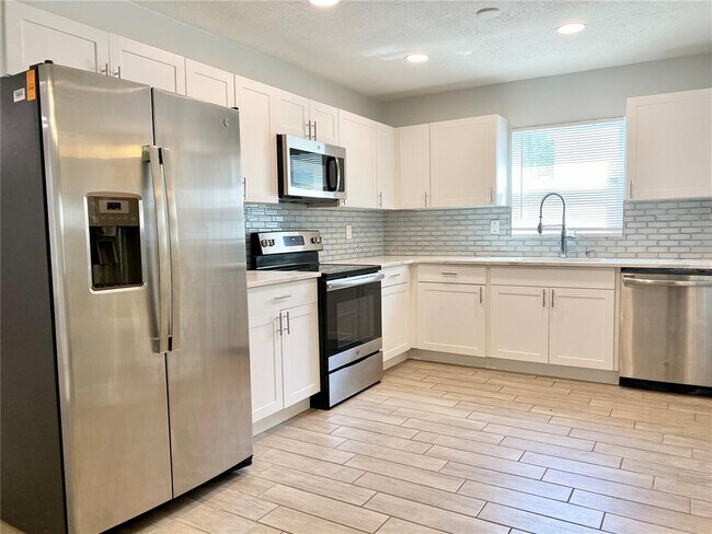 Foto del edificio - 7312 Ponderosa Dr