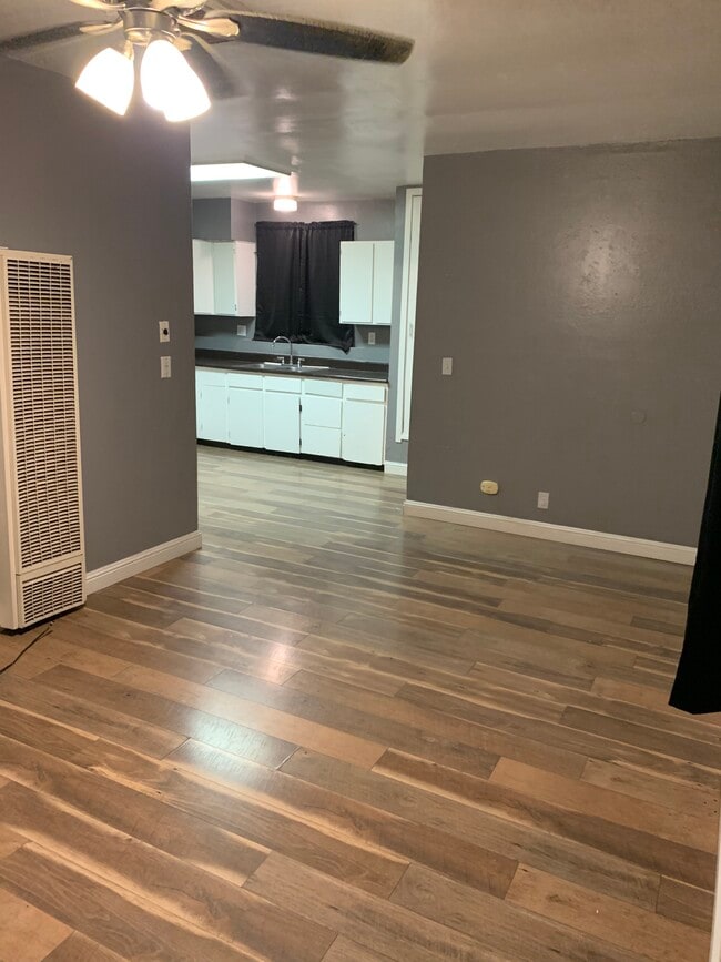 Building Photo - 1255 Sierra St