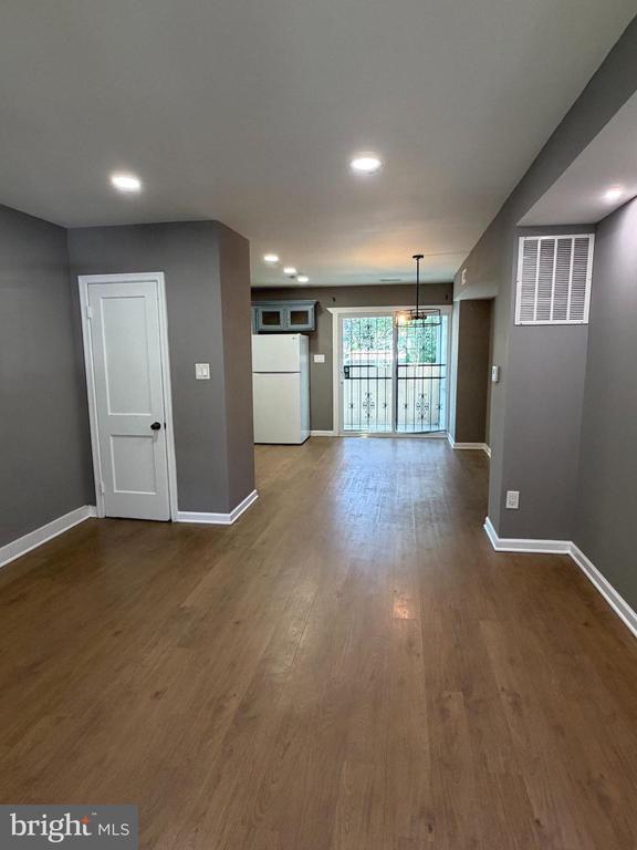 Foto del edificio - 1353 Cambria St