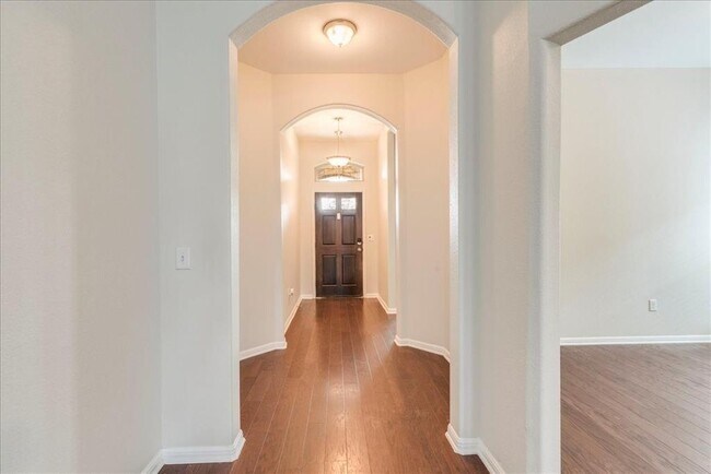 Building Photo - 13000 Alans Way