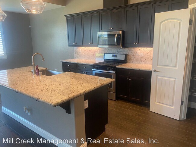 Foto del edificio - 4 br, 2 bath House - 3430 Spring Sails
