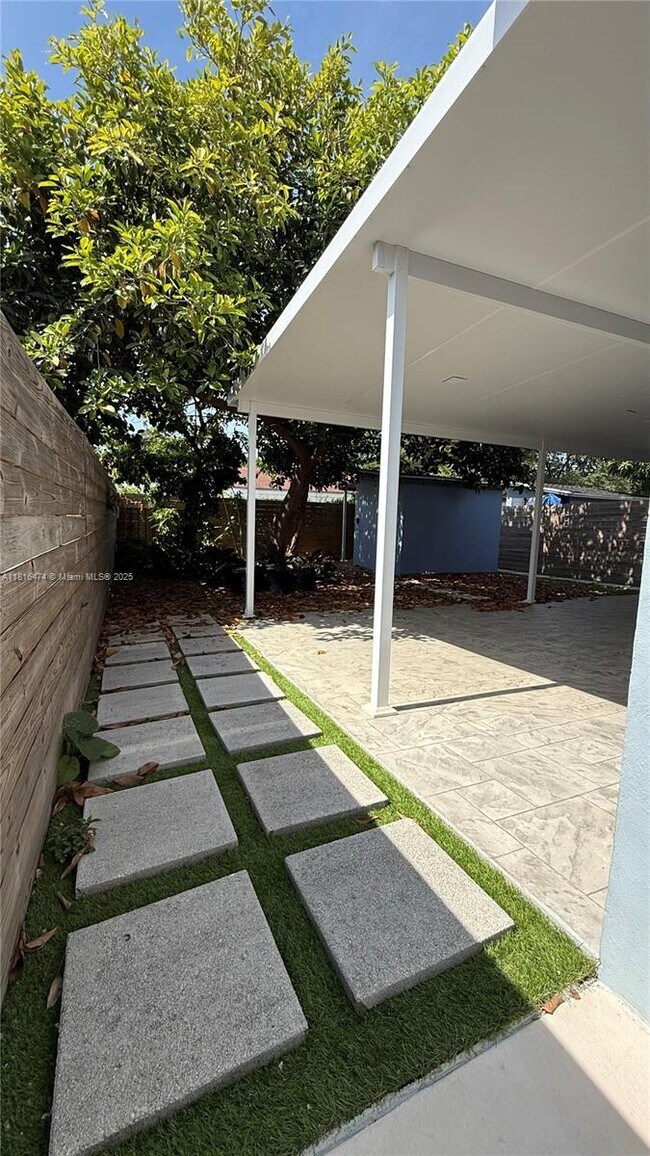 Foto del edificio - 1380 SW 20th St
