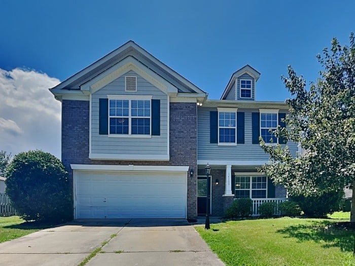 Primary Photo - Spacious 4 bed 2.5 bath home!