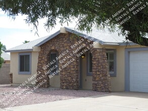 Building Photo - 13410 N 41st Pl