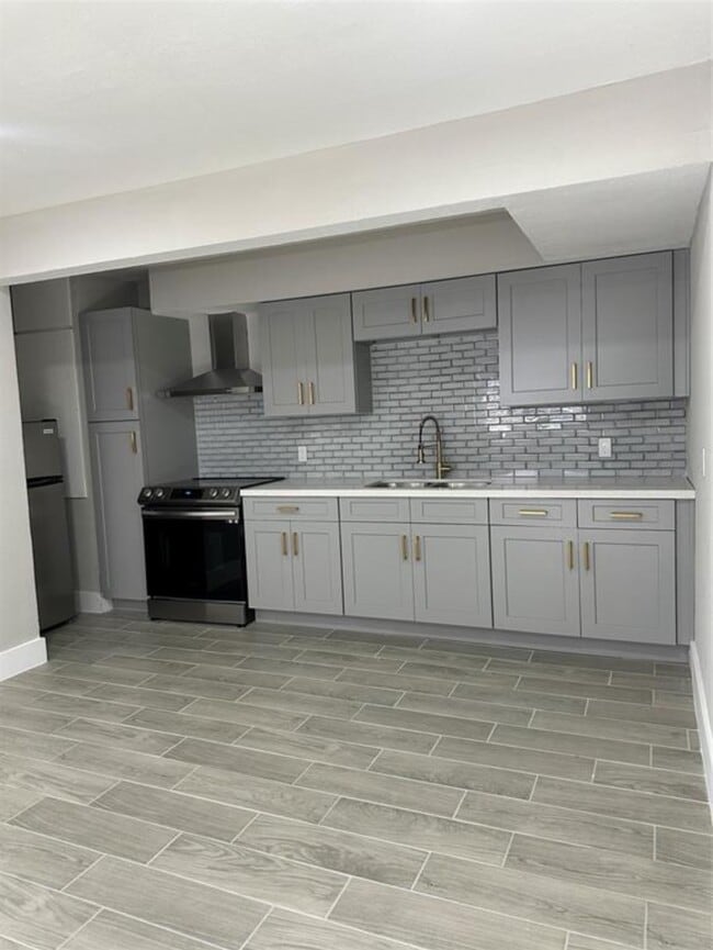 Foto del edificio - 8005 Bowen St